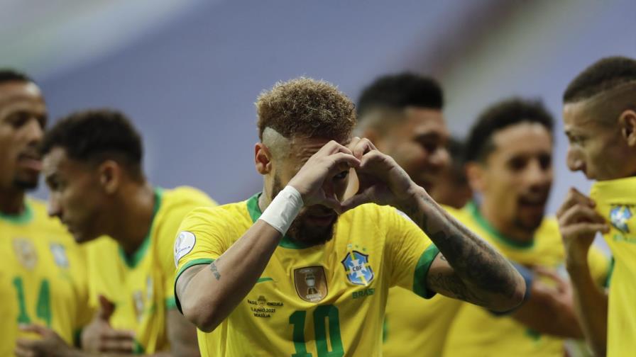 Brasil golea a Venezuela, al abrirse por fin la Copa América Brasil golea a Venezuela, al abrirse por fin la Copa América