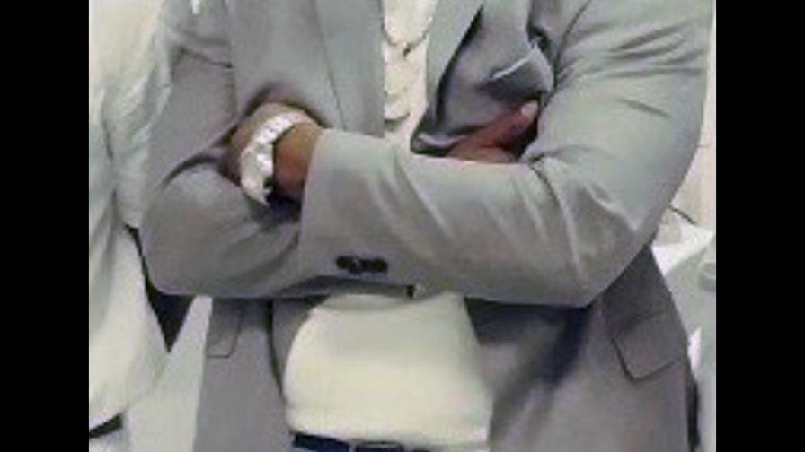 Fallece en choque policía investigado por muerte