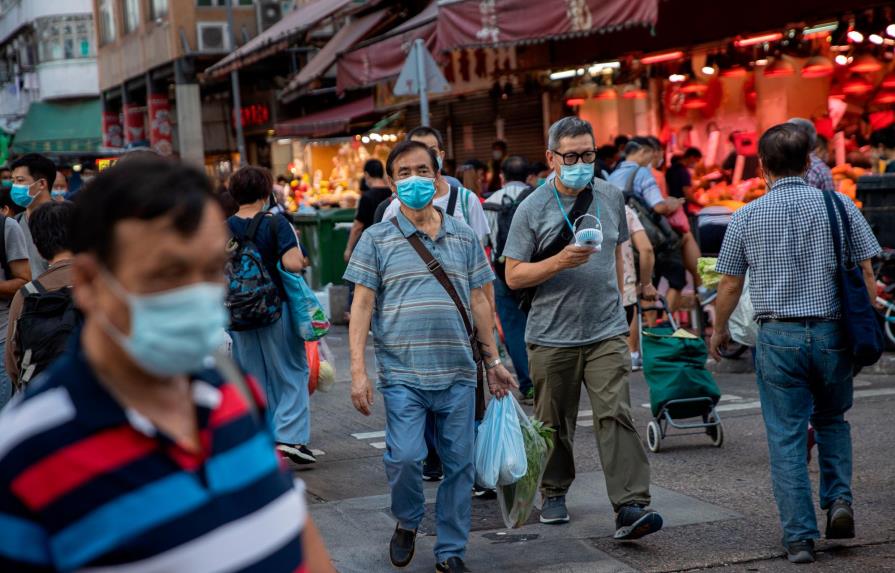 China diagnostica 14 nuevos positivos por coronavirus, 9 de ellos en Xinjiang