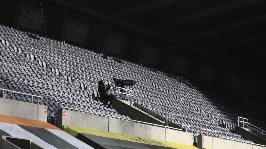 Apertura parcial de estadios ingleses desde diciembre