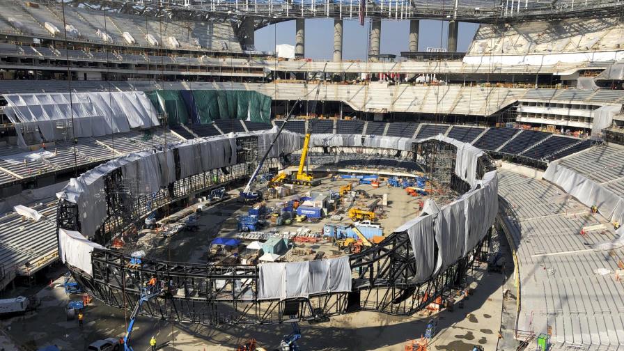 Rams esperan todavía público para inauguración de su estadio