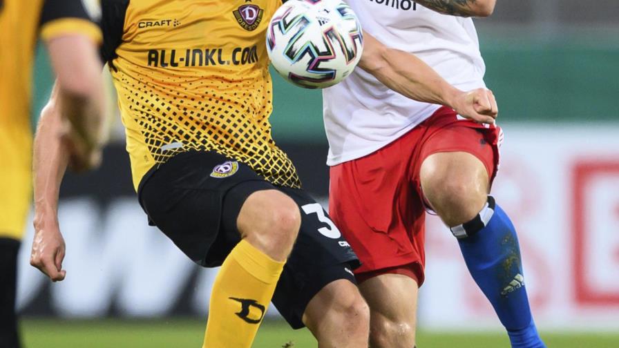 Suspenden a jugador del Hamburgo por agredir a aficionado