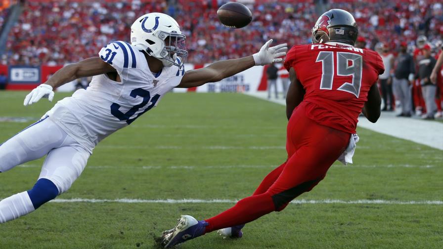 Winston lanza 4 pases de TD en triunfo de Bucs sobre Colts