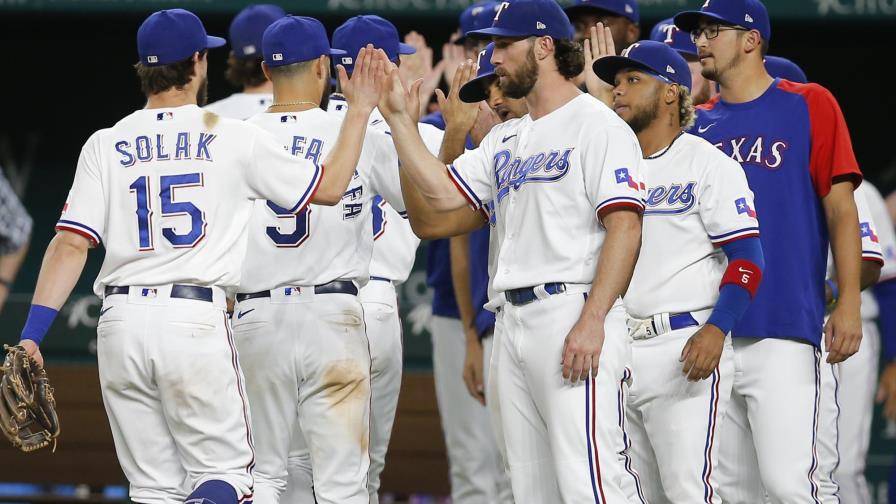 Peters y Rangers frenan a Medias Blancas Peters y Rangers frenan a Medias Blancas