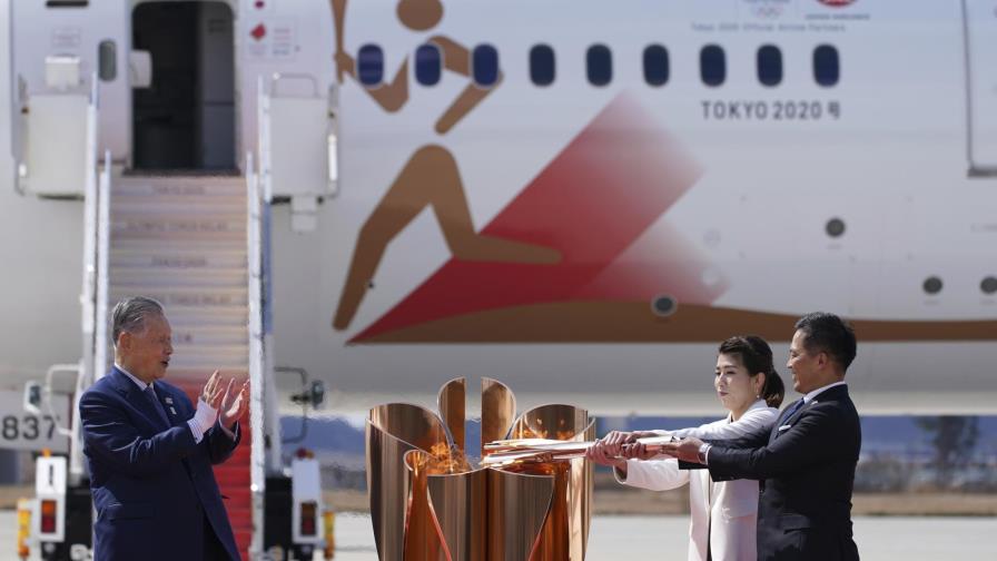 Aunque llama olímpica llegó a Japón, persisten las dudas Aunque llama olímpica llegó a Japón, persisten las dudas