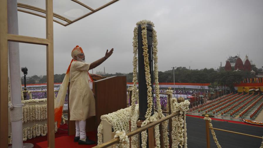 India anuncia ambicioso plan para mejorar infraestructura India anuncia ambicioso plan para mejorar infraestructura
