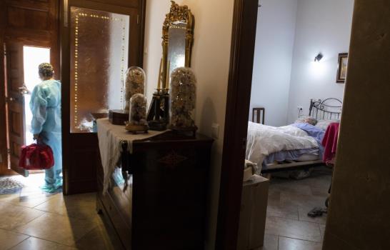 España: vacuna COVID-19 llega a vulnerables en zonas rurales