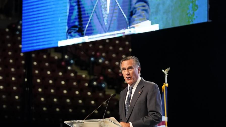 Rechazan censura contra Mitt Romney por votar contra Trump