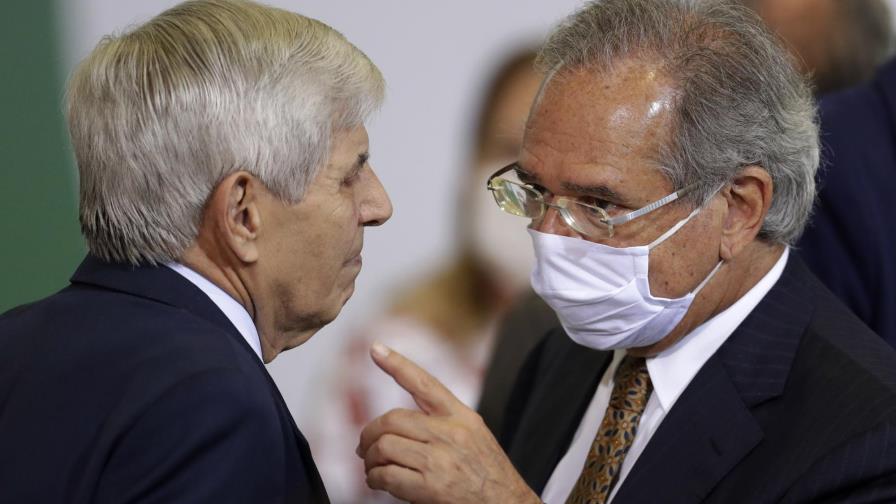 Economía de Brasil sufre mayor desplome en décadas