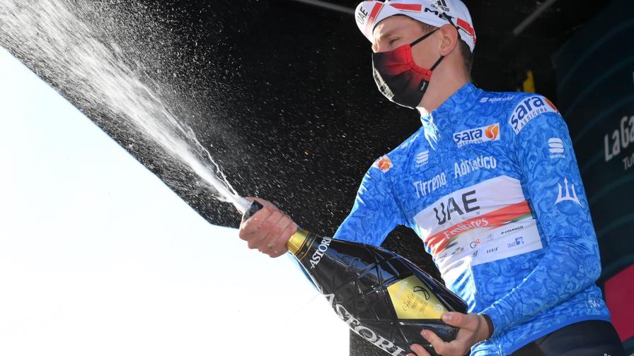 Esloveno Pogacar gana 3ra etapa en carrera de ciclismo