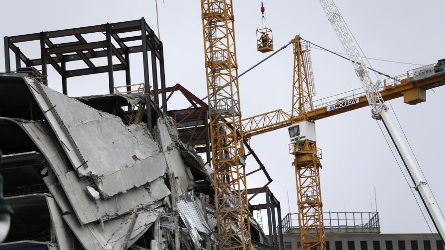 Postergan planes para derribar dos grúas en Nueva Orleans