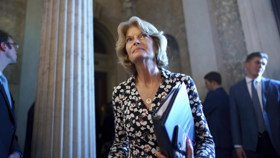 Murkowski optará a la relección con la oposición de Trump