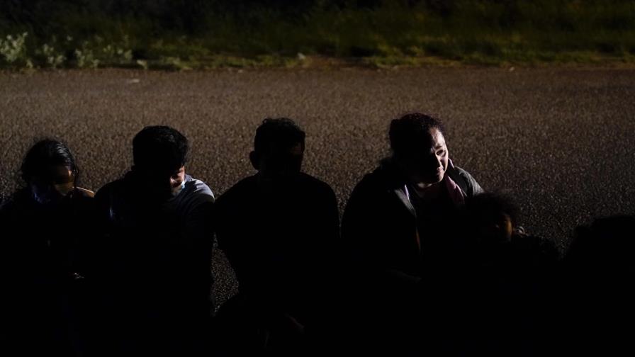 EEUU relaja restricciones de asilo en la frontera