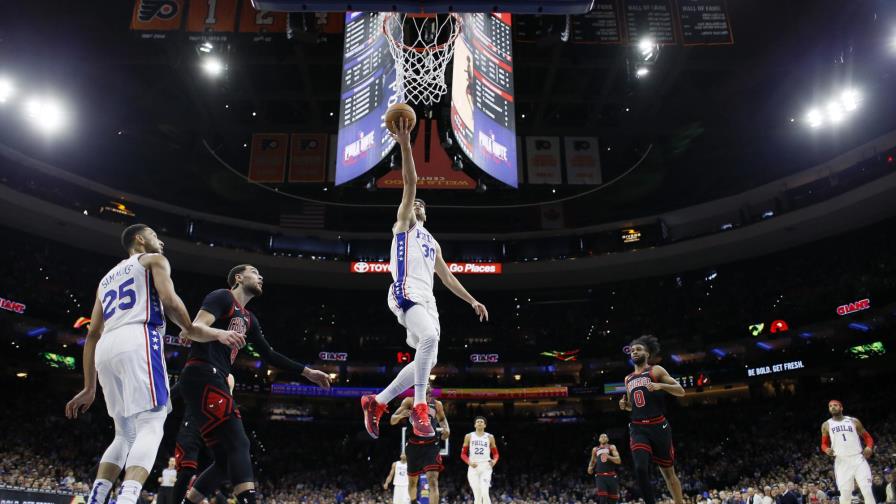 Korkmaz anota 31 puntos y 76ers vencen a Bulls Korkmaz anota 31 puntos y 76ers vencen a Bulls