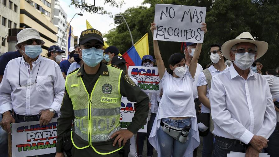 Bloqueos y protestas azotan ciudad colombiana de Cali