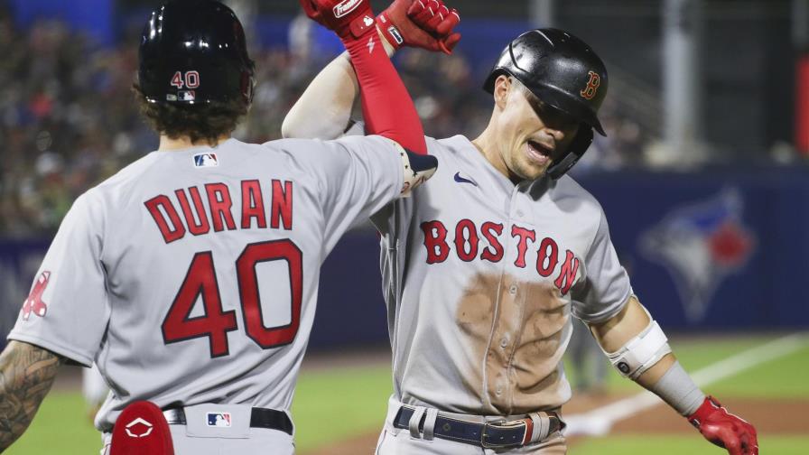 Medias Rojas ganan 13-4 a Azulejos con un grand slam