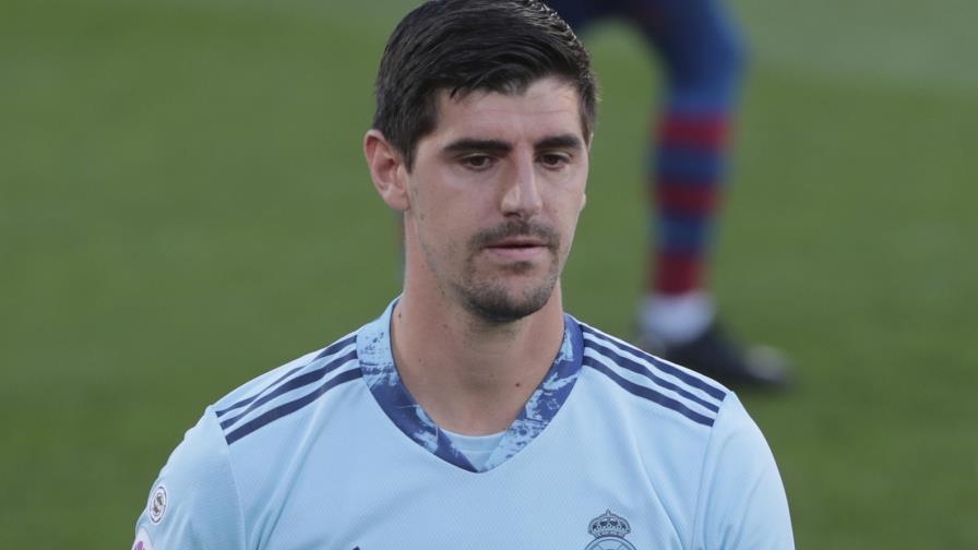Courtois abandona concentración de Bélgica