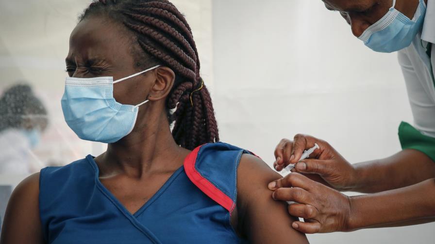 Advierten sobre una guerra de las vacunas en África