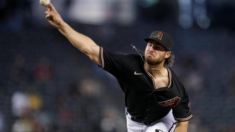 Smith destaca en 1ra apertura; Diamondbacks enfrían a Rojos