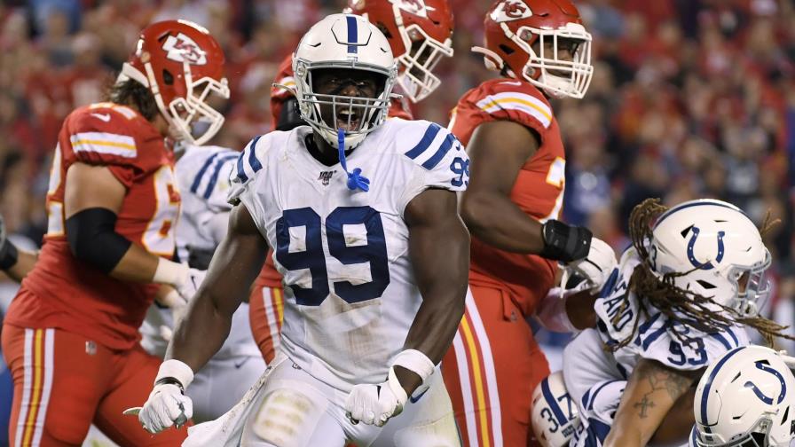 Colts anulan a Mahomes y les quitan el invicto a Chiefs Colts anulan a Mahomes y les quitan el invicto a Chiefs