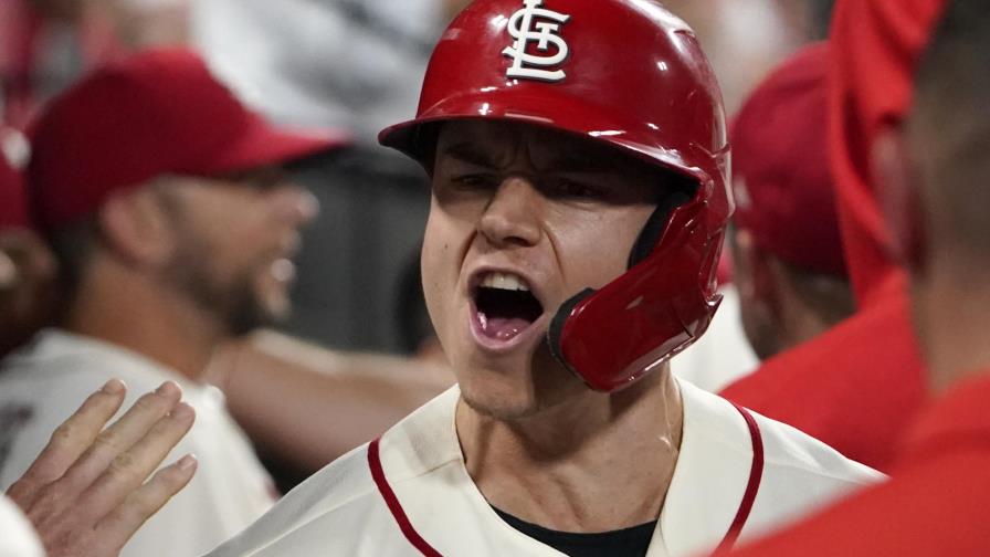 Cardenales vencen a Padres; Machado increpa a Tatis
