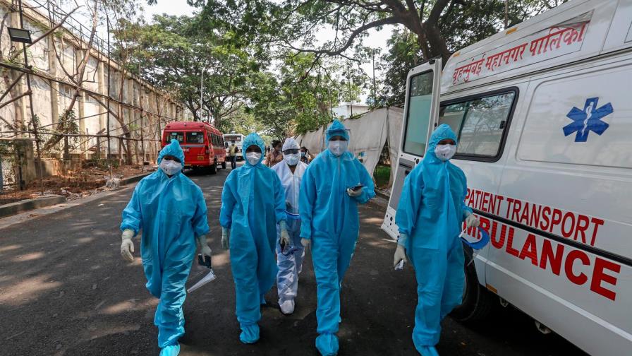 OMS señala que situación en India es desgarradora y moviliza ayuda al país