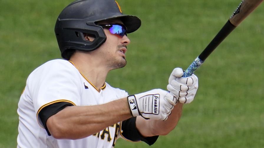 Con jonrón de Reynolds, Piratas derrotan 6-2 a Cachorros