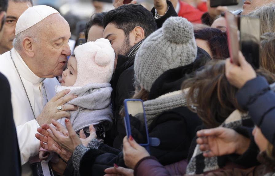 El papa alerta contra planes “injustos” para Oriente Medio