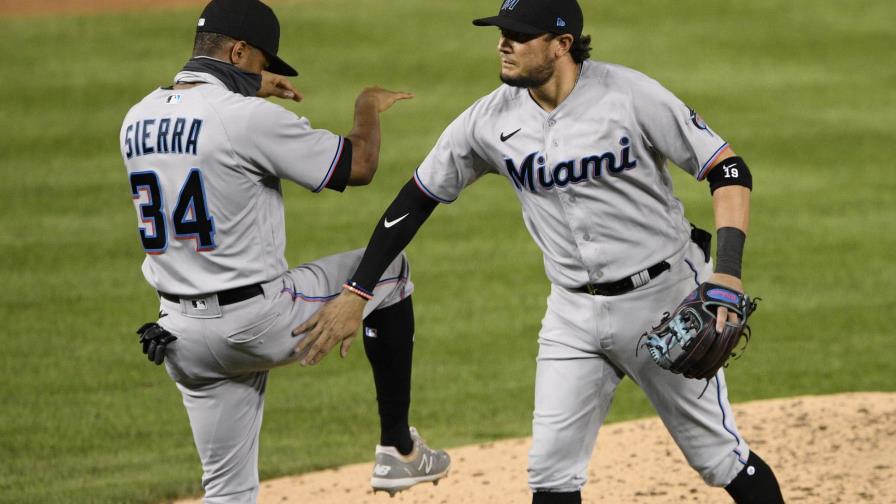 Villar dispara par de inatrapables en la victoria de los Marlins