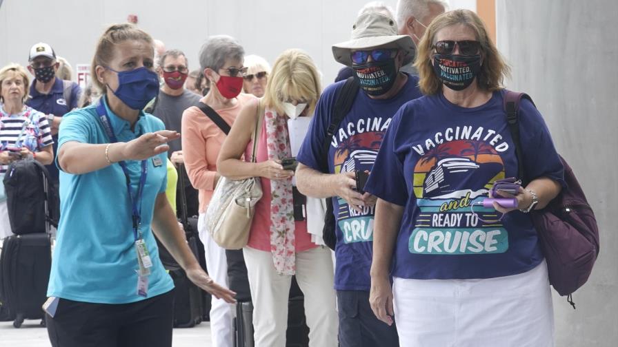 Zarpa primer crucero de Estados Unidos tras pandemia