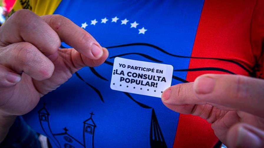 Venezolanos en Miami participan en la consulta convocada por la oposición Venezolanos en Miami participan en la consulta convocada por la oposición