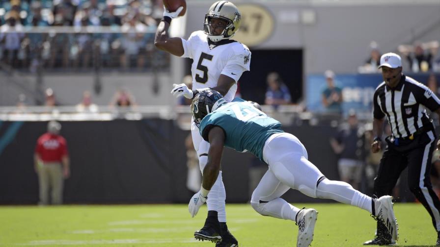 Bridgewater sigue invicto; Saints superan a Jaguars