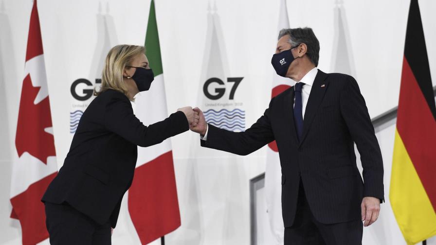 Londres busca un G7 unido ante “comportamiento maligno” ruso