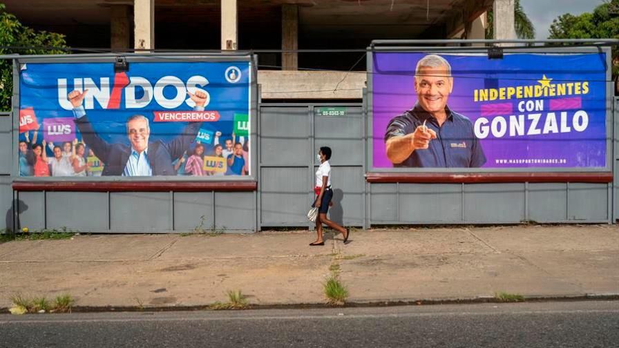 República Dominicana elige presidente en votación que desafía pandemia de COVID-19 República Dominicana elige presidente en votación que desafía pandemia de COVID-19