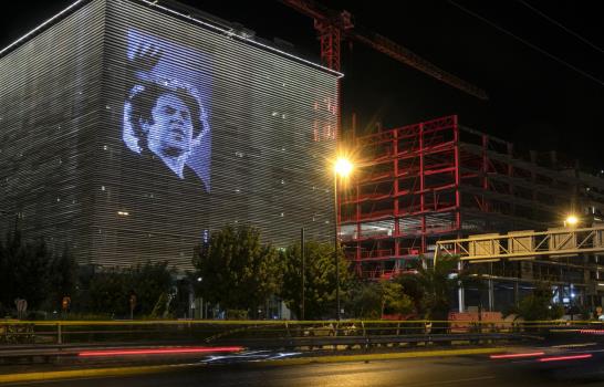 Cientos se despiden del compositor griego Theodorakis