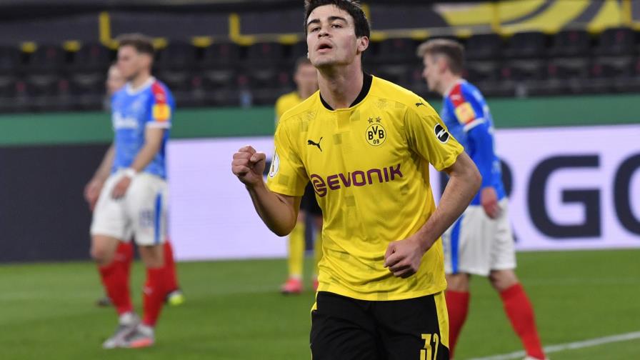 Dortmund golea a Holstein Kiel en semifinal de copa alemana