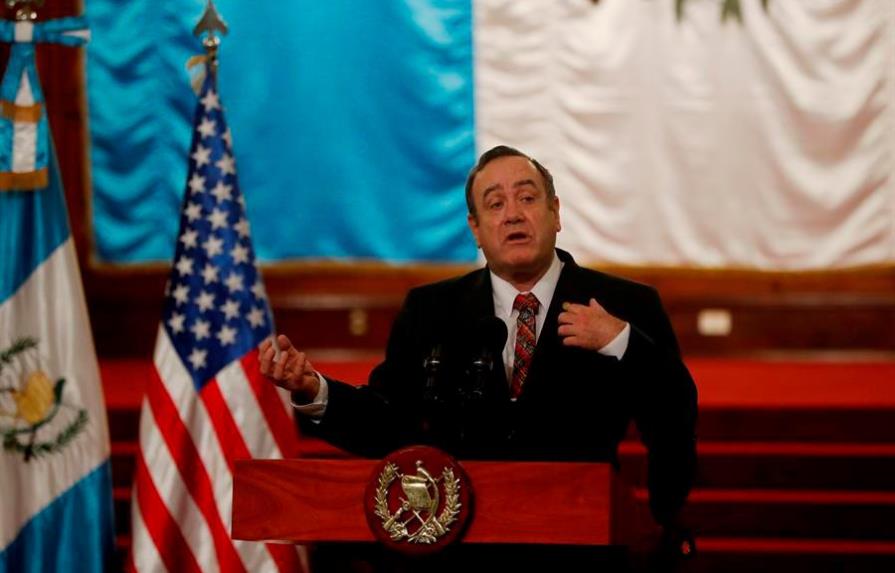 Presidente de Guatemala dice que Jimmy Morales es su ejemplo a no seguir