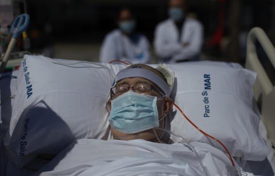 España: Recetan salidas a la playa para pacientes de UCI