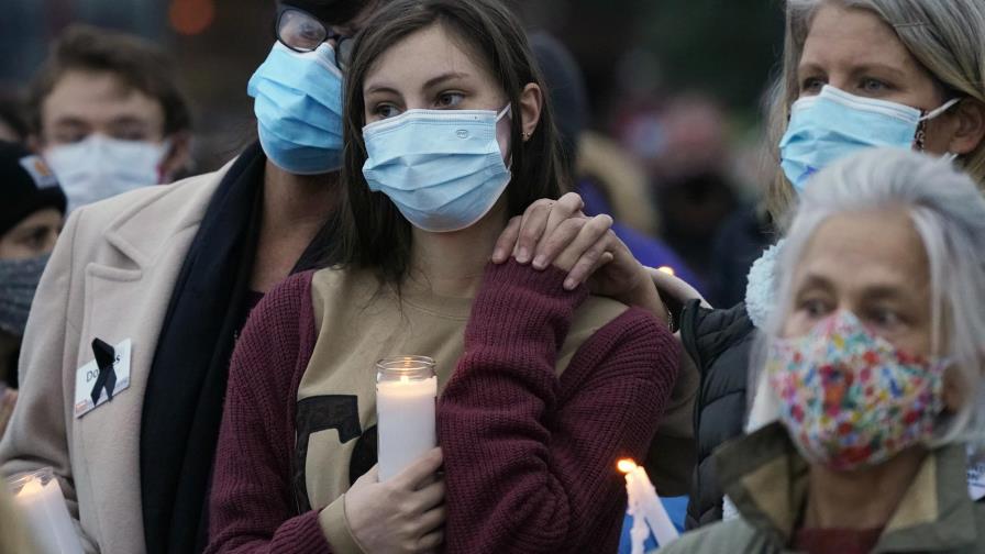 Propietario: Sospechoso de tiroteo en Colorado pasó revisión