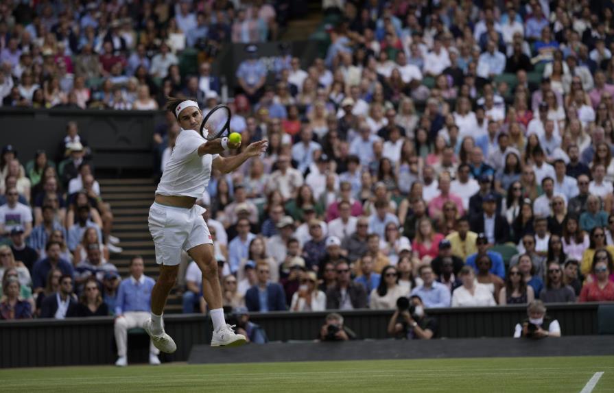 Federer encuentra su tenis y llega a segunda semana de Wimbledon