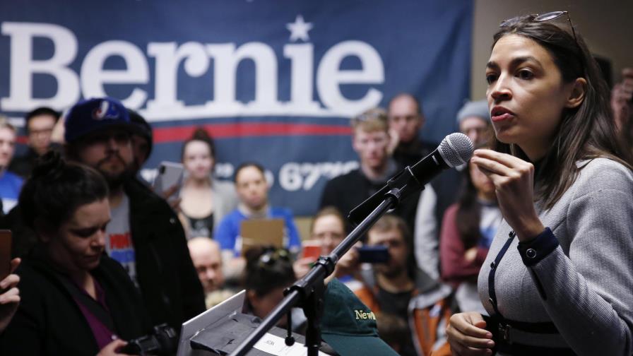 Precandidatos demócratas hacen campaña en Iowa