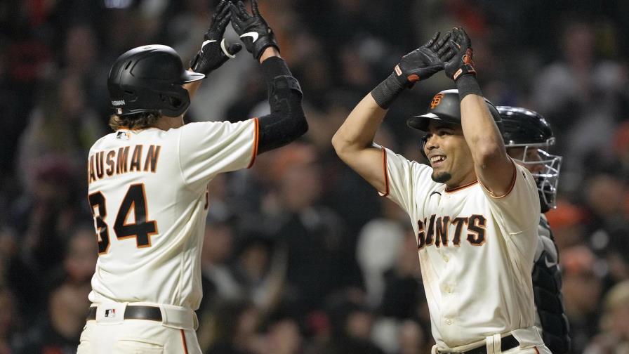 Gigantes pegan 4 jonrones y vencen 7-2 a Diamondbacks