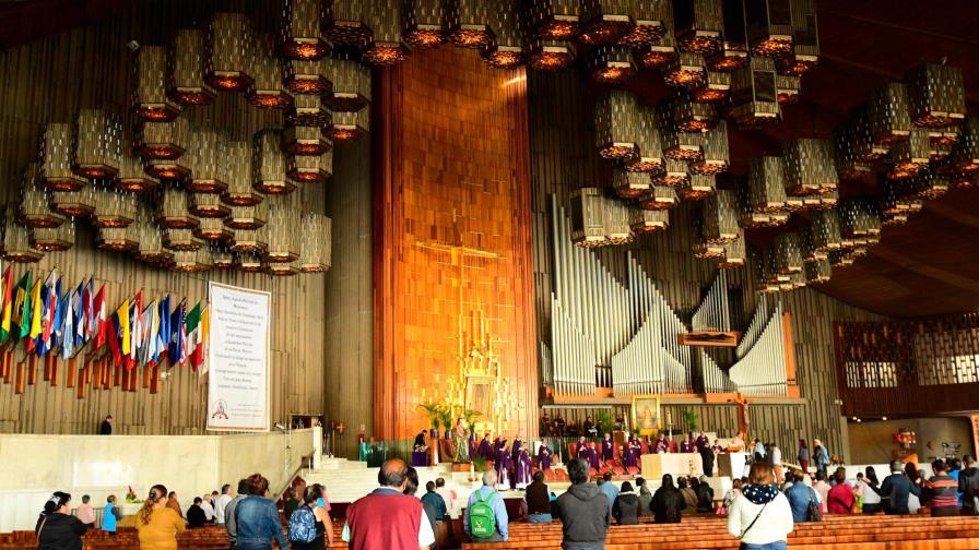 Dios, amuletos y santos para enfrentar al coronavirus