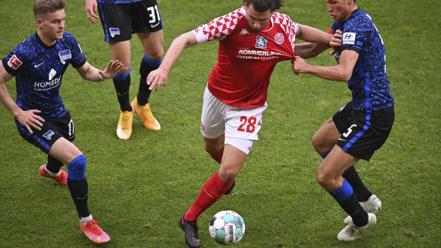 De vuelta tras cuarentena, Hertha empata 1-1 con Mainz