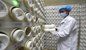 China: Bajan nuevos casos, muertos por virus pasan de 2.200