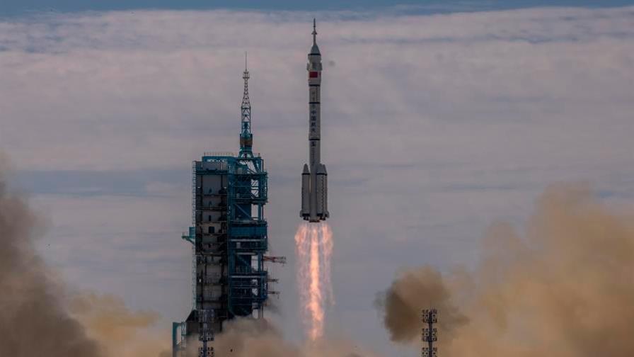Estados Unidos felicita a China por lanzamiento al espacio de nave tripulada Estados Unidos felicita a China por lanzamiento al espacio de nave tripulada