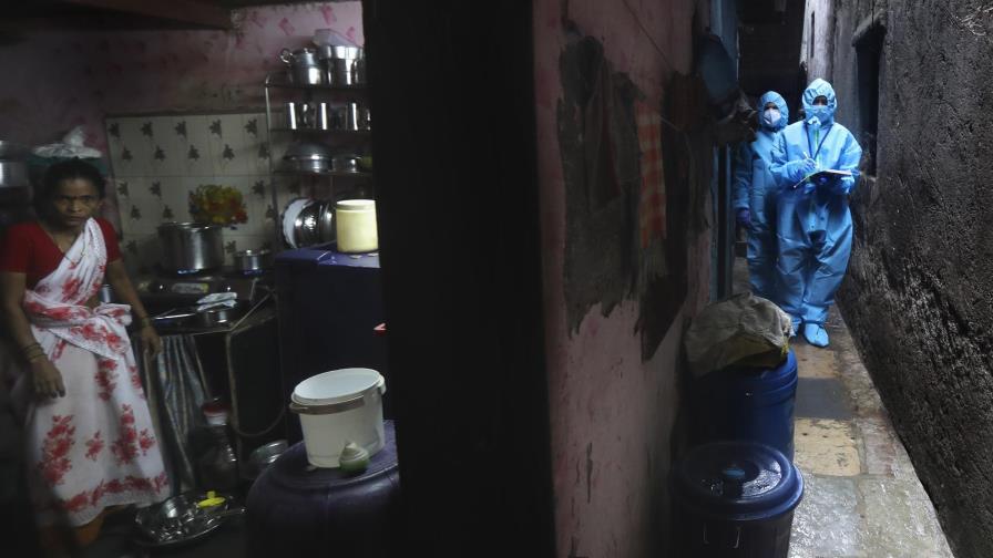 India reimpone cuarentenas, se acerca a 1 millón de casos