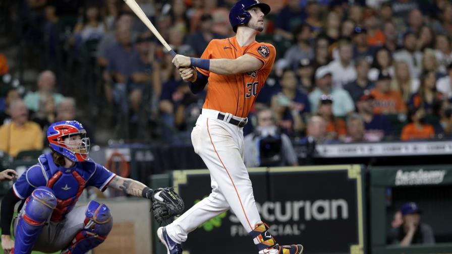 Astros propinan a Rangers su 10ma derrota seguida