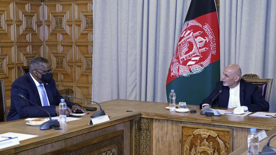 En Kabul, jefe del Pentágono pide fin responsable a guerra