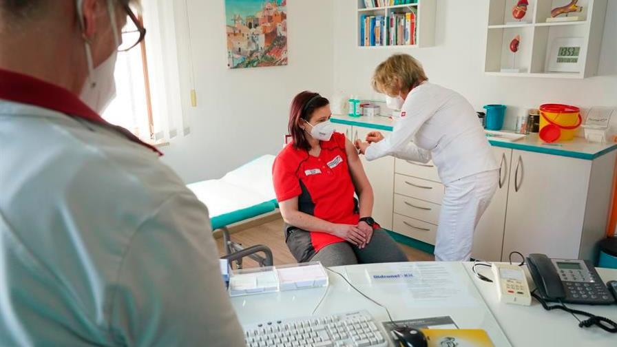 Alemania cuenta con recibir cinco millones de dosis a la semana en abril Alemania cuenta con recibir cinco millones de dosis a la semana en abril